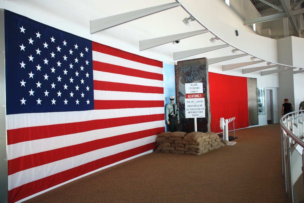 ../Images/reagan-library-CL.jpg